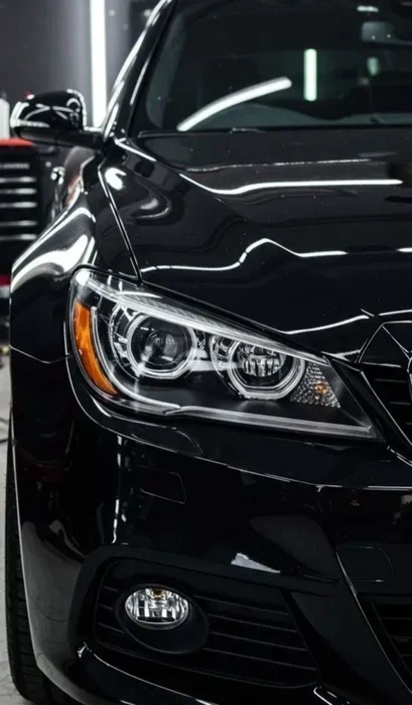 Полірування фар для авто. Відновлення прозорості та вигляду.