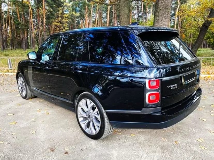 224 Range Rover Vogue чорний на весілля
