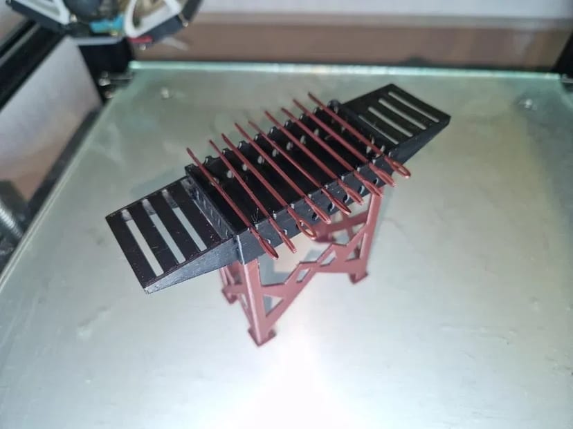 3D друк різними матеріалами пластичними та не пластичними