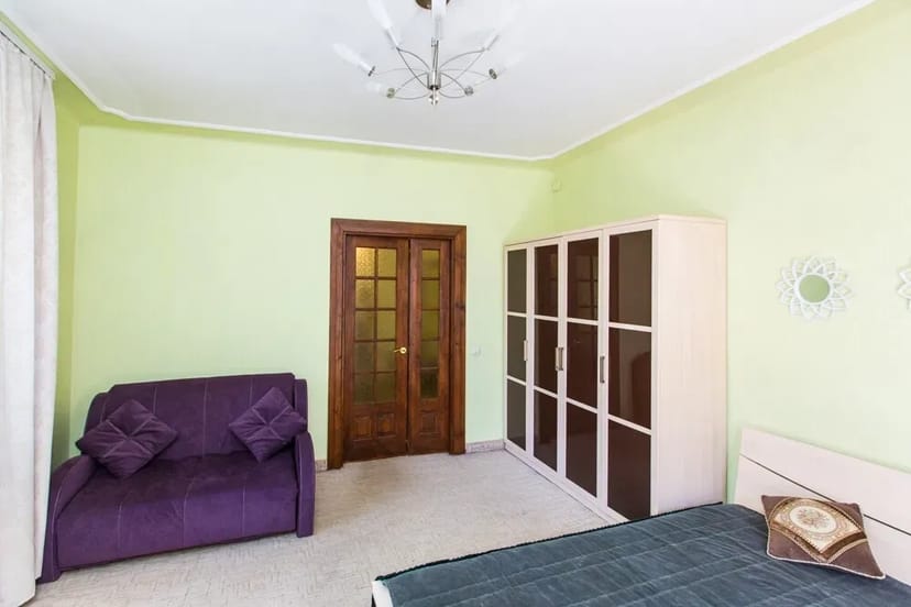 Гарна та затишна (до 7осіб) 2х кімн квартира подобово в центрі Львова