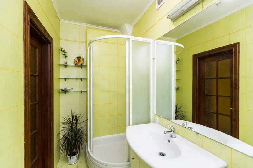 Гарна та затишна (до 7осіб) 2х кімн квартира подобово в центрі Львова