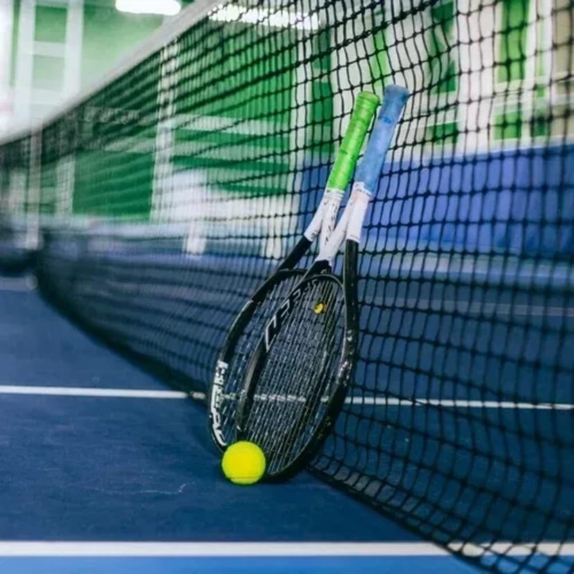 Корт в Нікополі: великий теніс індивідуально і з тренером