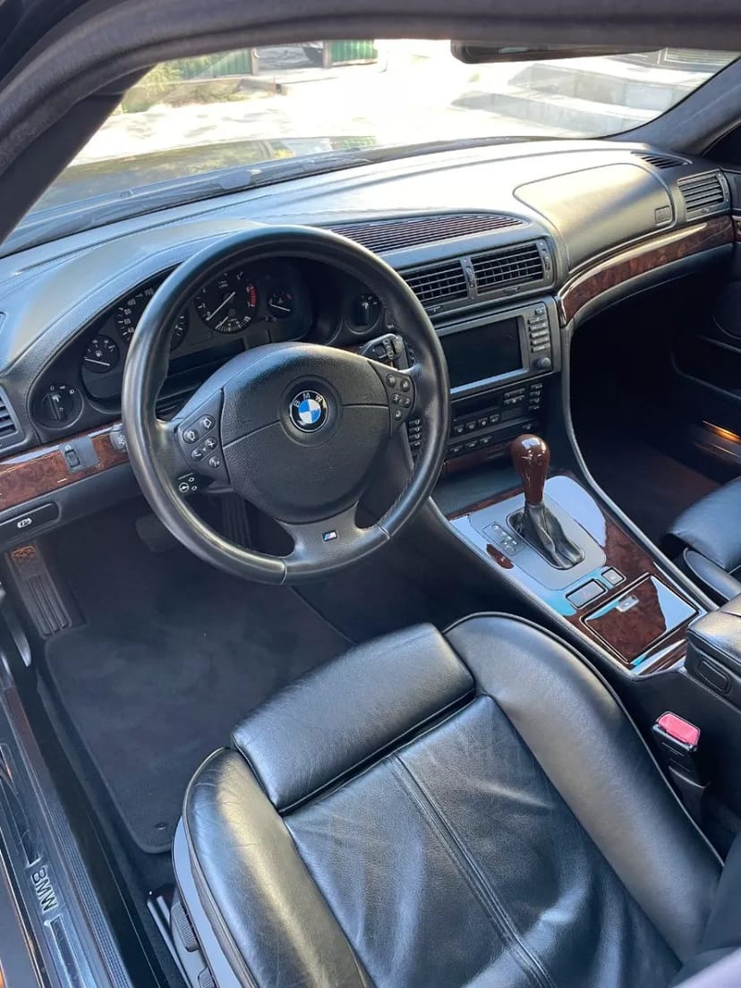 BMW 750i 2001  