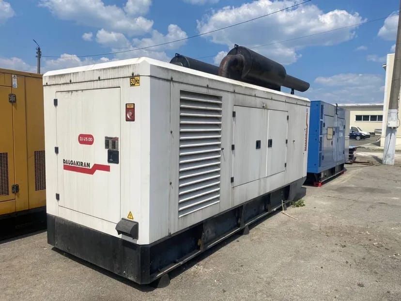 Дизельни генераторі , електростанції