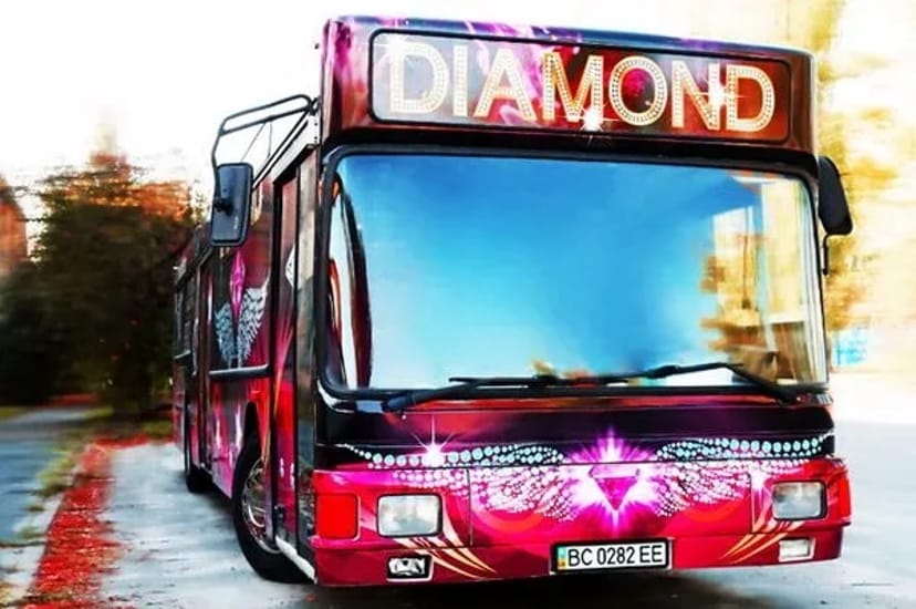 369 Party Bus Diamond Party Bus на день народження