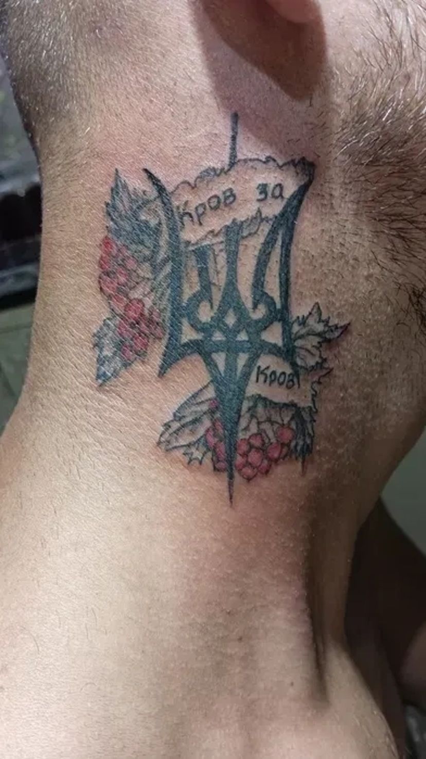 Тату у Днiпрi. Скидки до 30%. Перекриття партаку. Татуиров