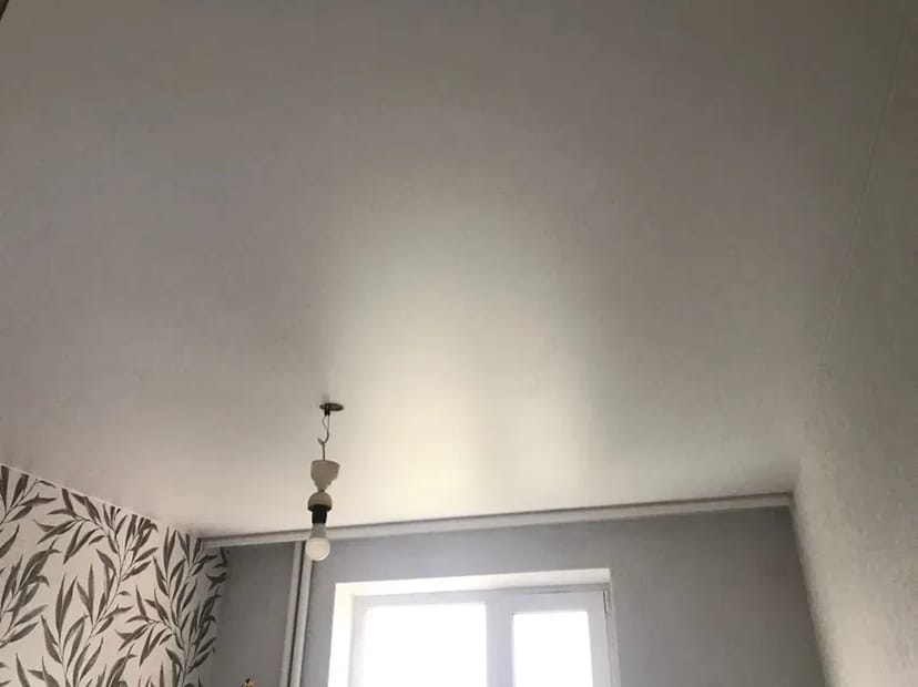 Натяжні стелі (Натяжные потолки)