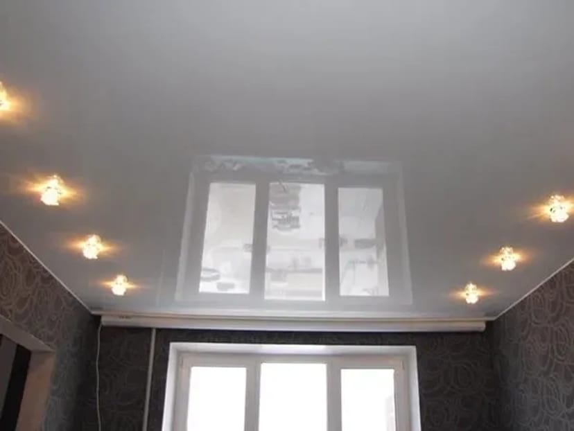 Натяжні стелі (Натяжные потолки)