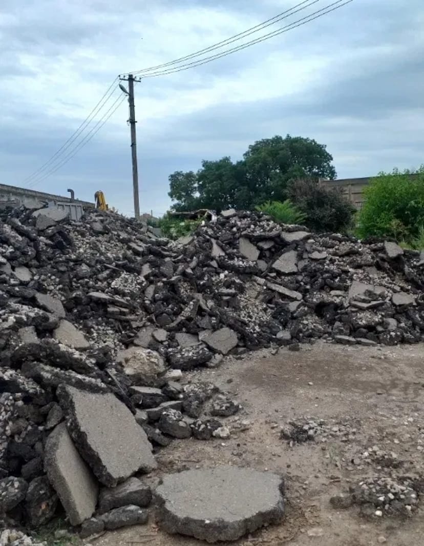 Экскаватор . Копка. Чистка участка