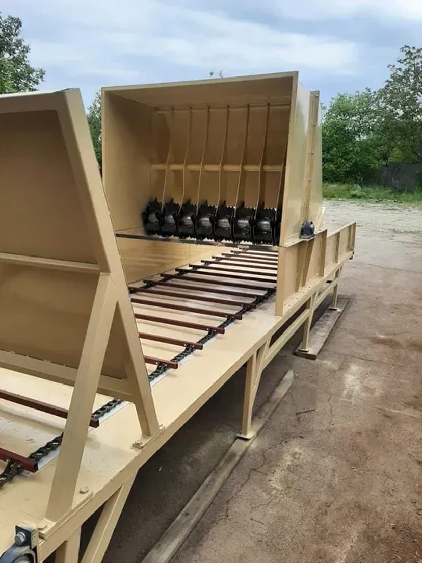 Виробляємо транспортер для тюків соломи в соломорізку.