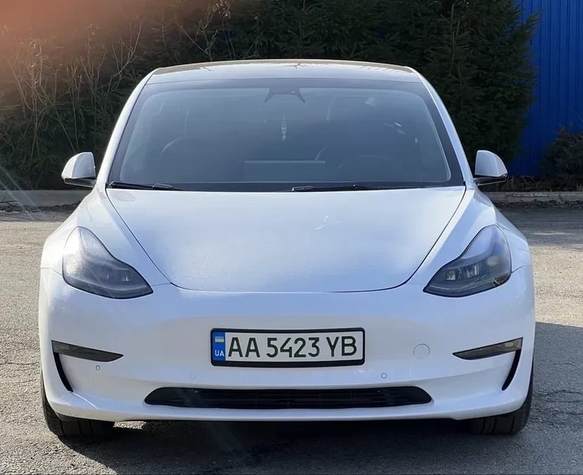 Авто Tesla Model 3 2021р