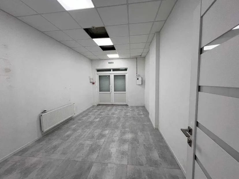 Фасадне комерційне приміщення 110 м² вул.Тернопільська, 21к
