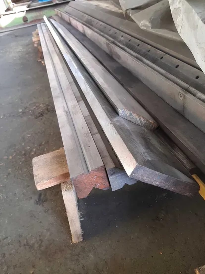 Ножі та матриці для листозгинів відновлення та виготовлення