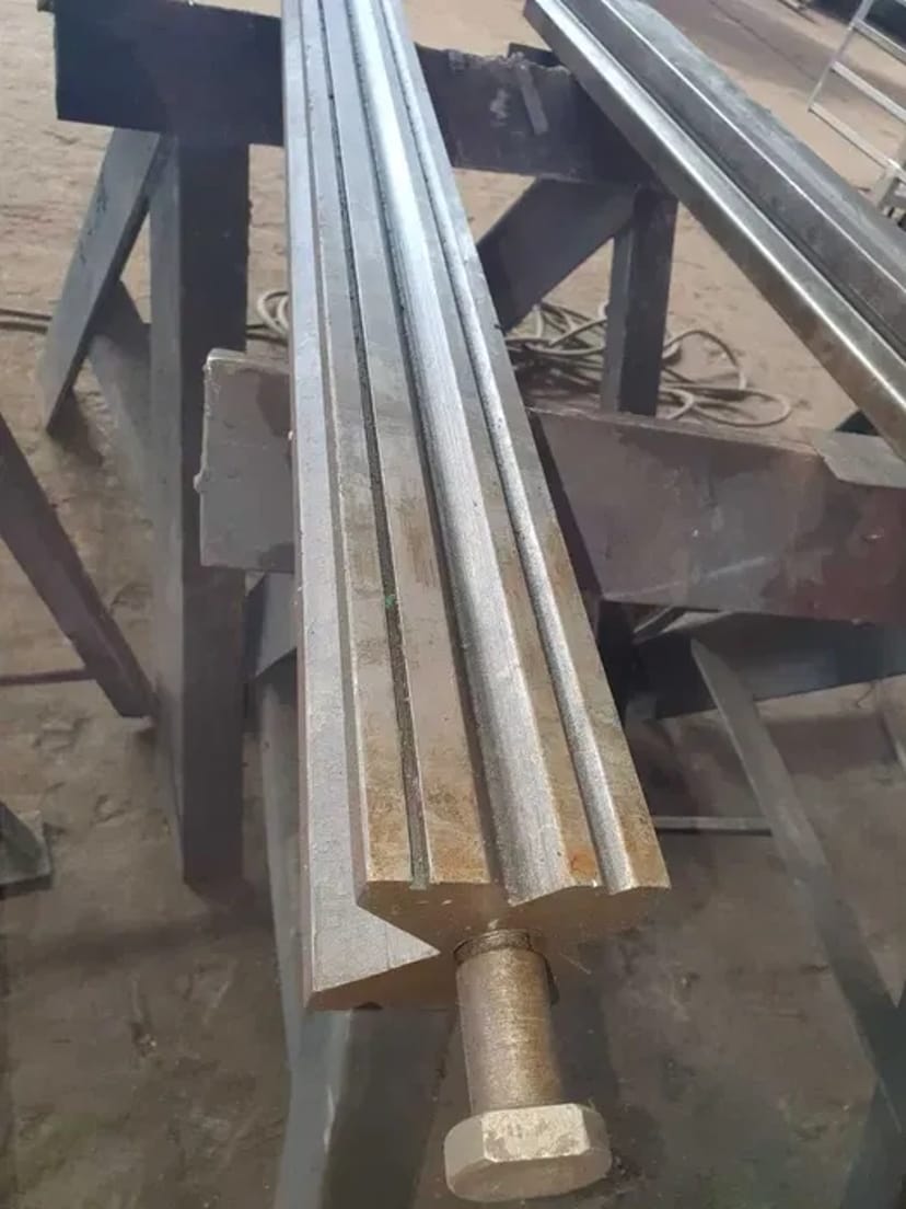 Ножі та матриці для листозгинів відновлення та виготовлення