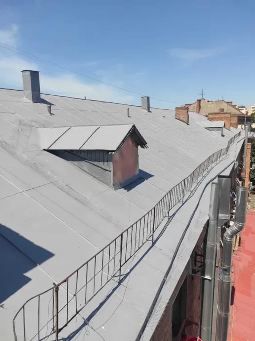 Покраска, фарбування дахів, фасадів, цехів, парканів та заборів від 5 000 грн.