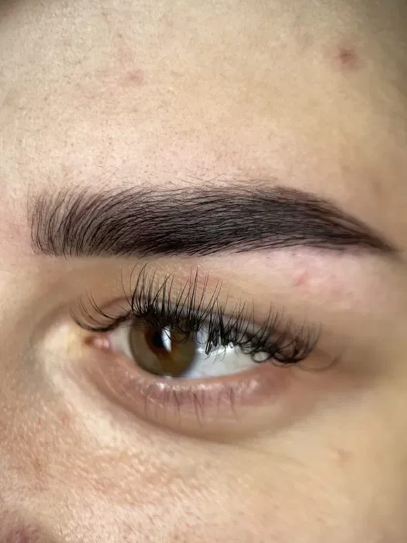 Ламинирование ресниц и бровей— естественное преображение