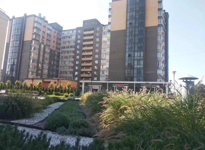 Зручне паркомісце в підземному паркінгу