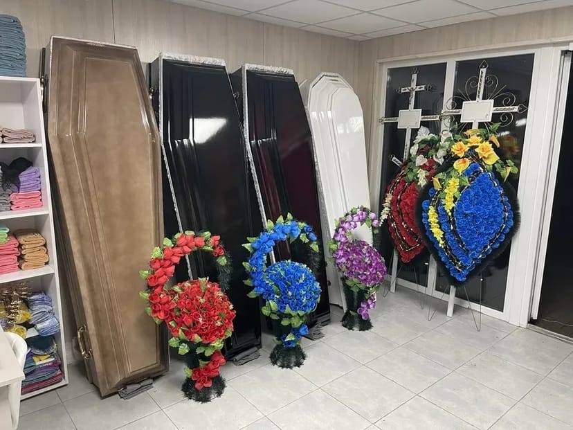 Катафалк , Перевезення померлих, Ритуальні послуги