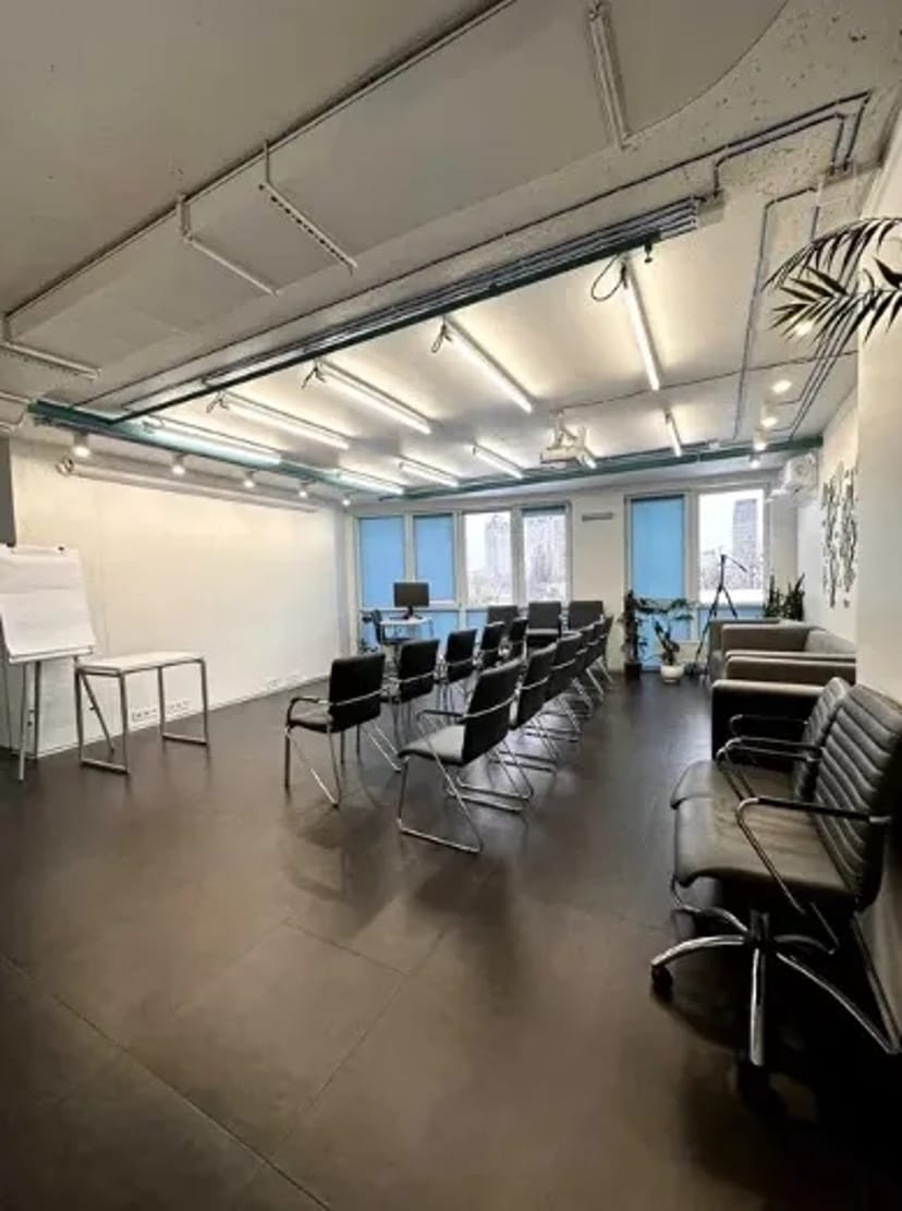 Офісне приміщення 77 м2 в ЖК Київська Венеція