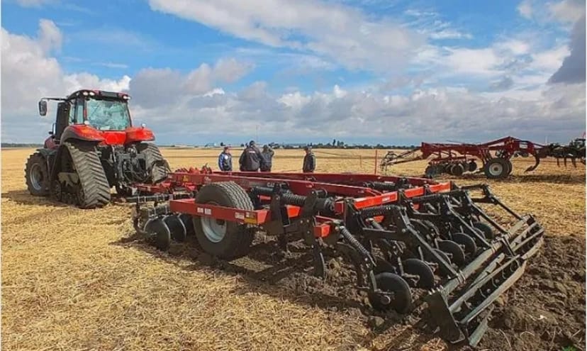 Плуг професійний CASE IH Ecolo Tiger