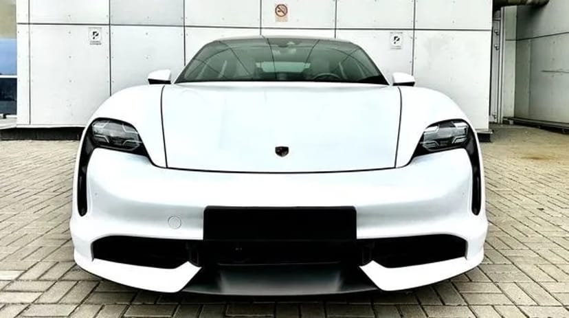 135 Porsche Taycan Turbo без водія в Києві