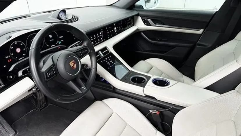 135 Porsche Taycan Turbo без водія в Києві