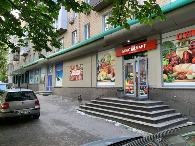 Фасадне приміщення 90 м2 біля метро Либідська