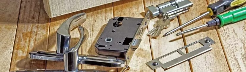 Мастер по дверным замкам: Ремонт, замена, установка. Опыт работы 30лет