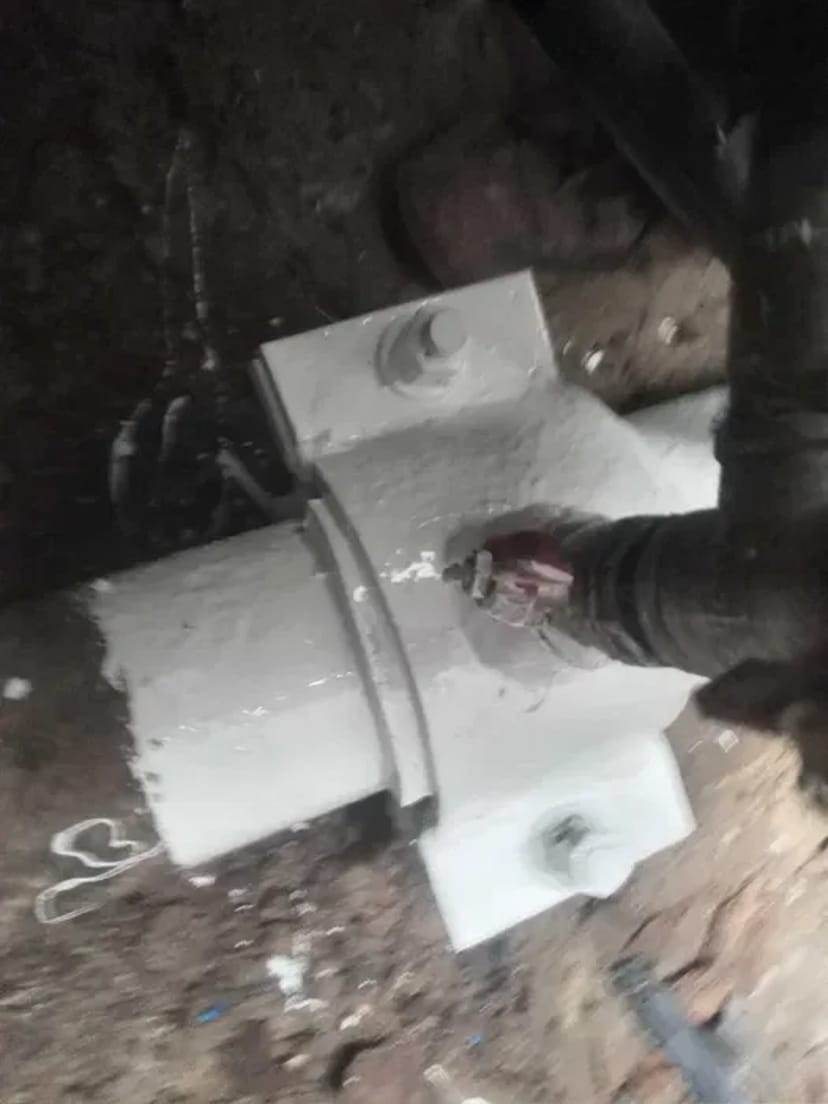 Аварійний ремонт, прокол під дорогою заміна хомутів, кранів під тиском