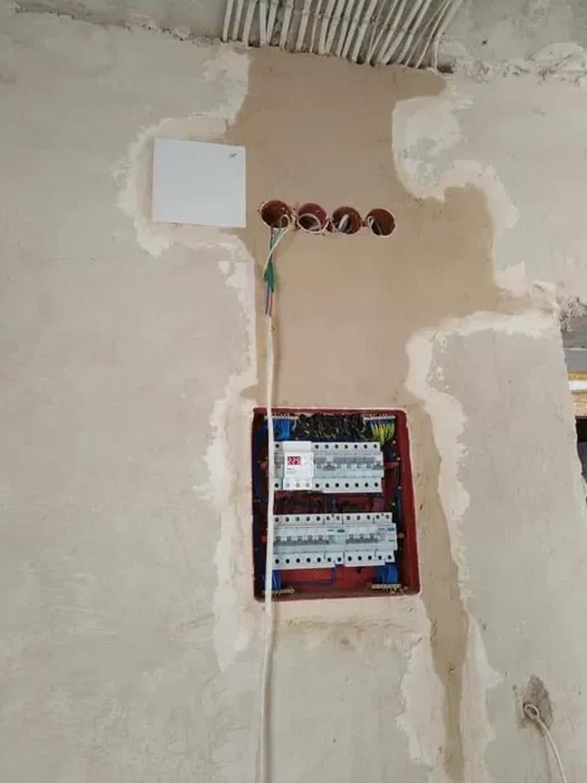 Електромонтаж під ключ-Івано-Франківськ. Послуги електрика.