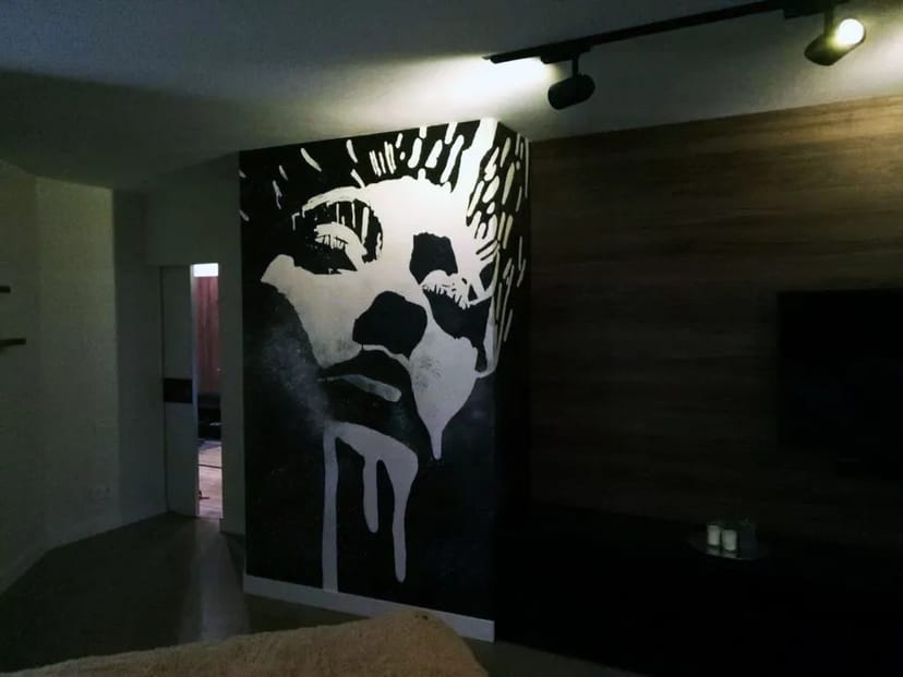 Професійний розпис стін та стель, інтер'єрний живопис і барельєфи