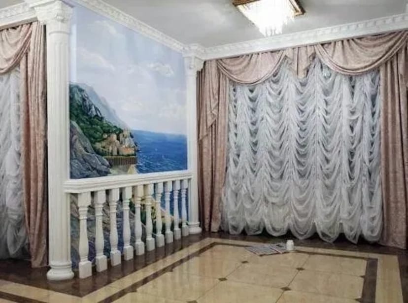 Професійний розпис стін та стель, інтер'єрний живопис і барельєфи