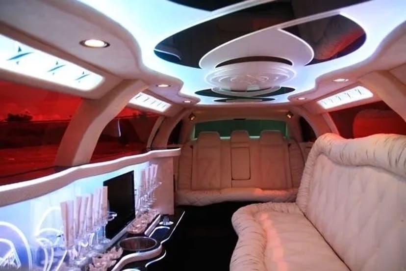 014 Лімузин на весілля Chrysler 300C Limo white 