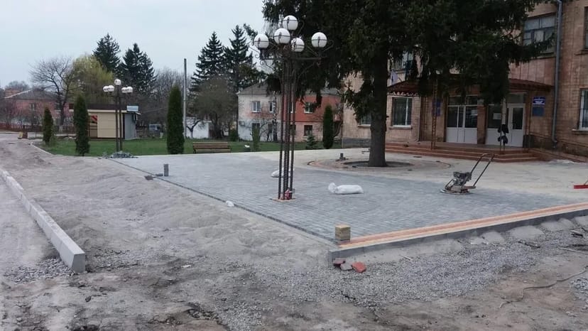 Укладання тротуарної плитки - 250₴ кв. м