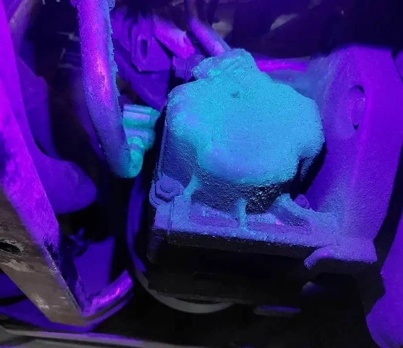 Заправка автокондиционеров профессиональной итальянской установкой