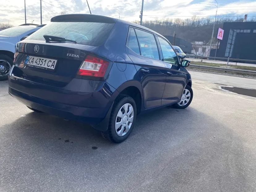 Авто Skoda Fabia 2016р. (довгостороково)