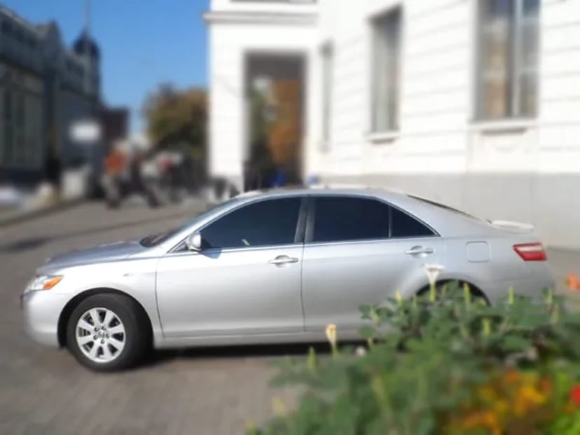 156 Авто на весілля Toyota Camry срібляста