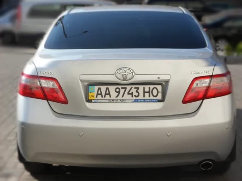 156 Авто на весілля Toyota Camry срібляста