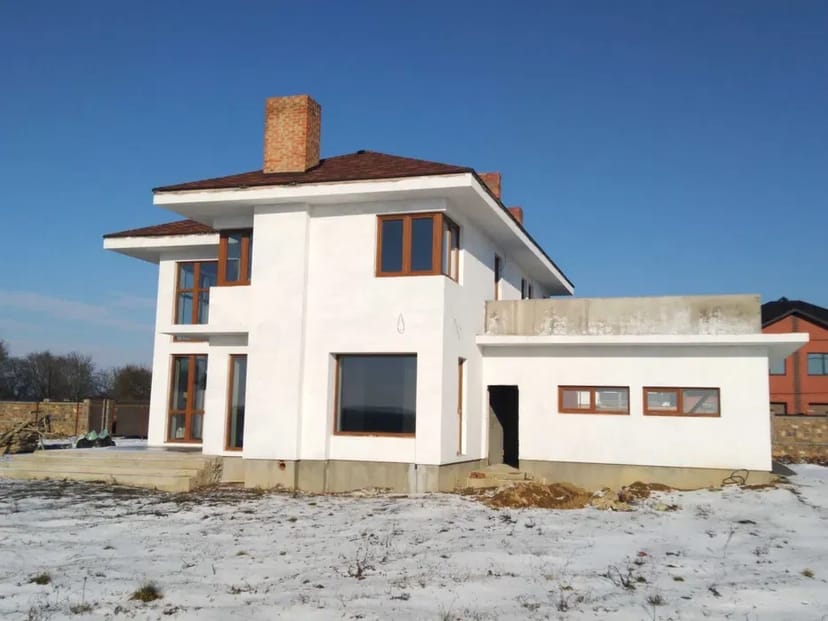 Будівельні роботи, реконструкція, фундаменти, кладка, покрівлі.