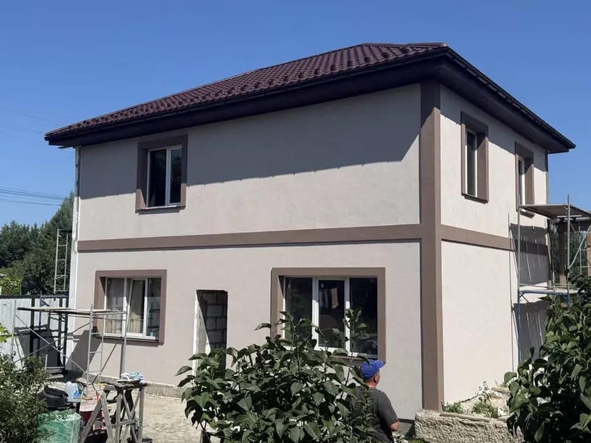 Будівельні роботи, реконструкція, фундаменти, кладка, покрівлі.