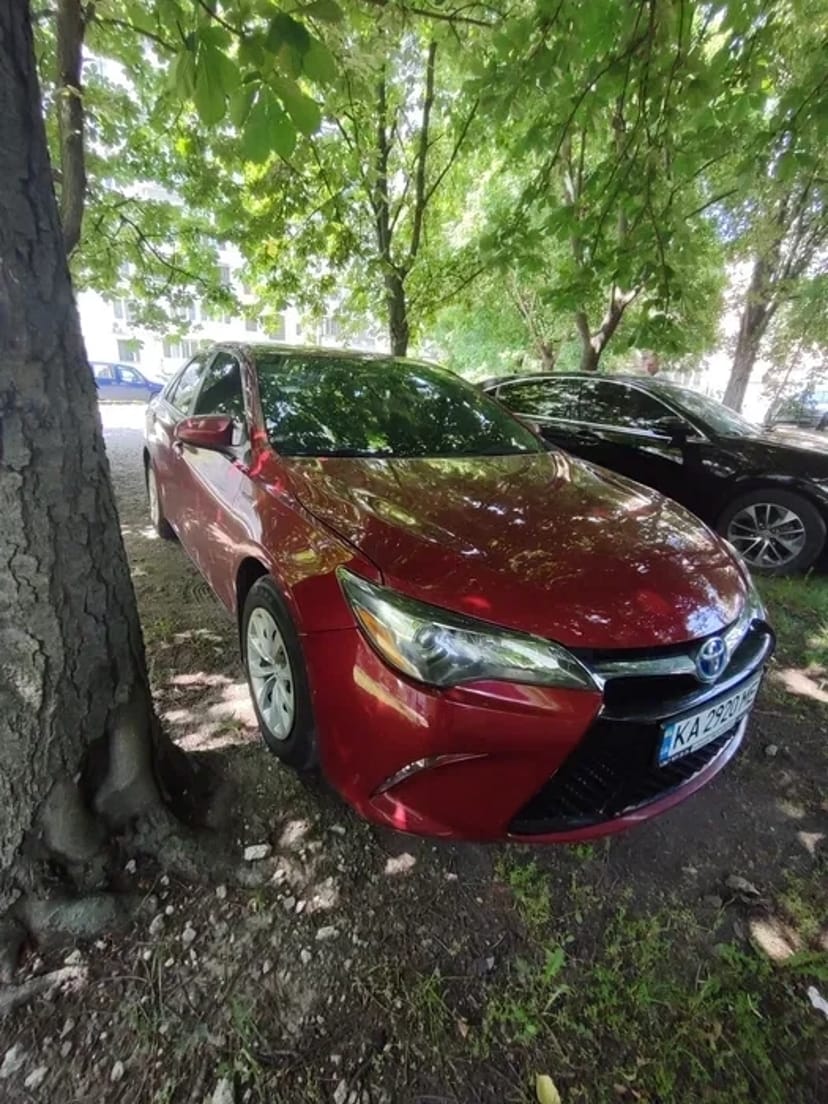 Авто Toyota Camry 5 2016 гібрид/газ для роботи в таксі