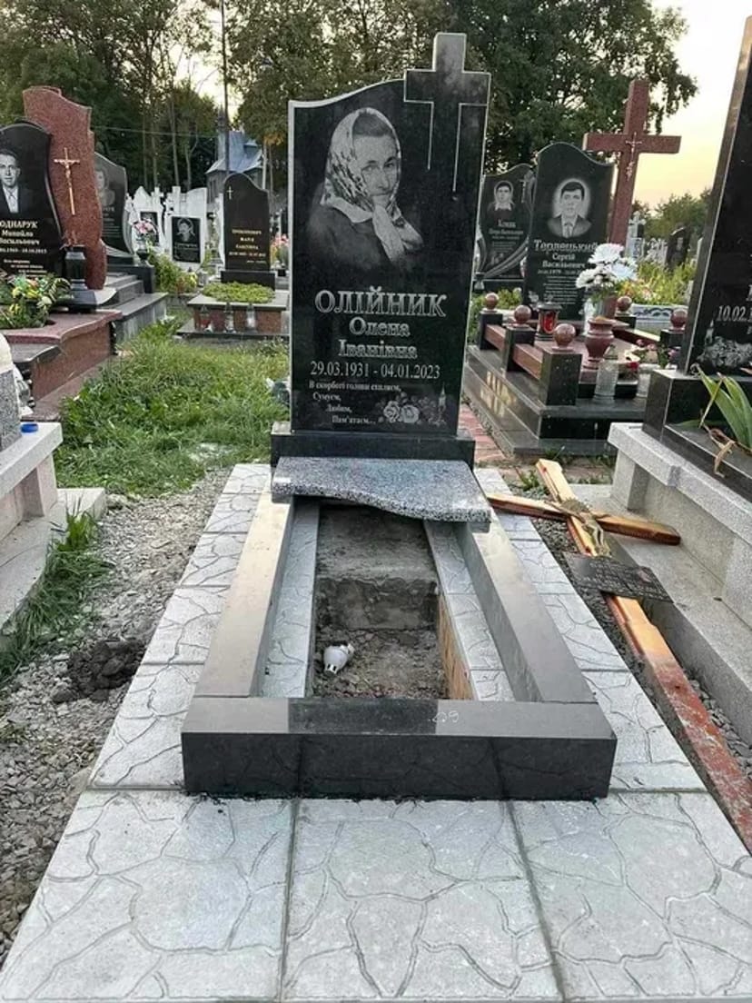 Бюджетні Пам’ятники від Виробника: Виготовлення, Якісна Гравіровка та Монтаж під Ключ!