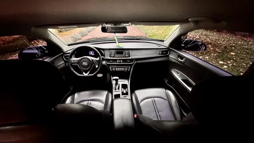 Авто Київ 4700 грн