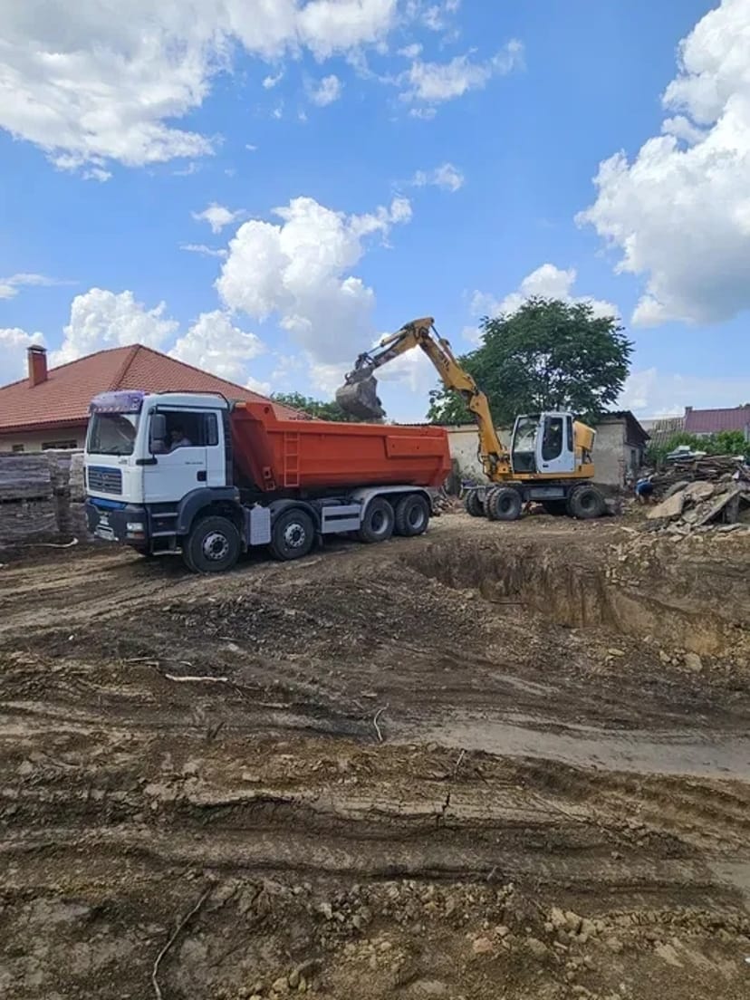 Екскаватори JSB , послуги спецтехники, усі види робіт