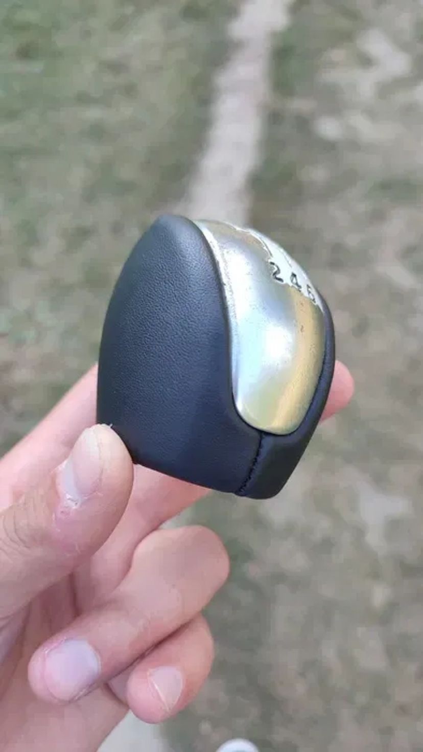 Перетяжка ручок МКПП, АКПП в шкіру, замінник