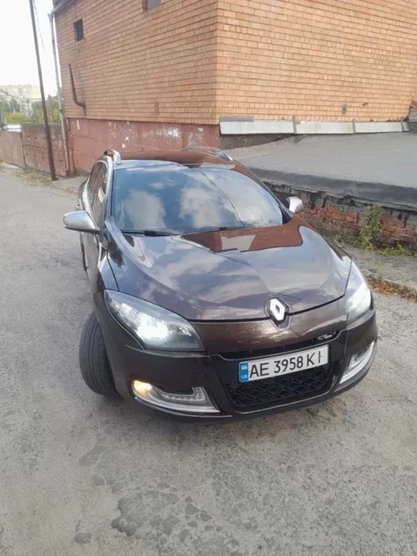 Автомобілі під Таксі: Вигідні Умови, Своєчасний Ремонт!