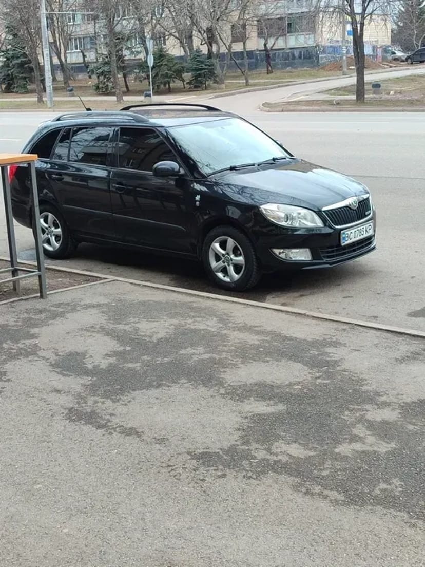 Автомобіль під таксі