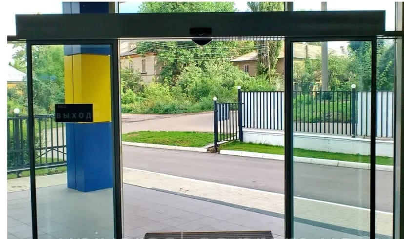 Ремонт автоматичних дверей