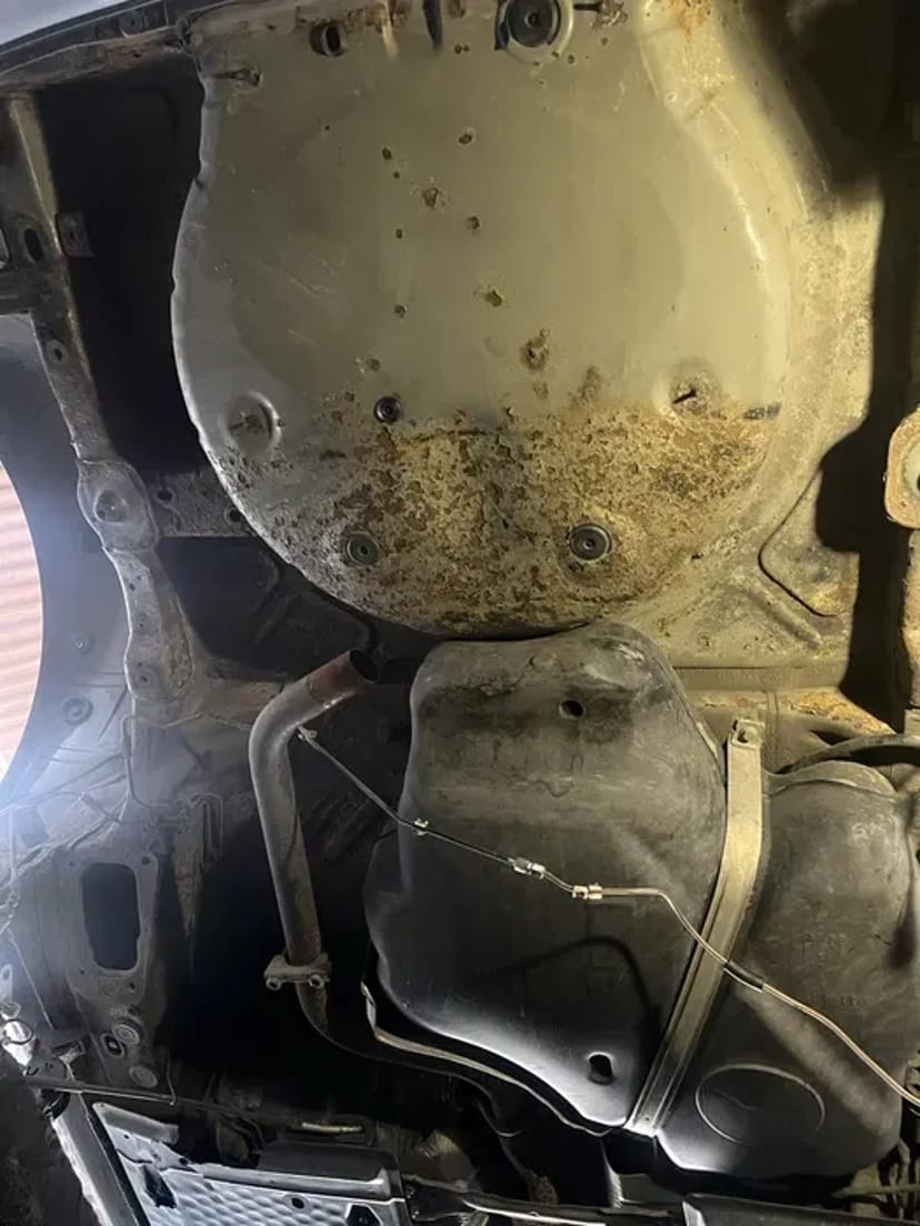 Антикорозійна обробка днища та арок автомобіля захистить Ваше авто