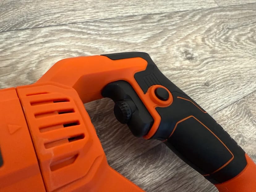 Шабельна пила   